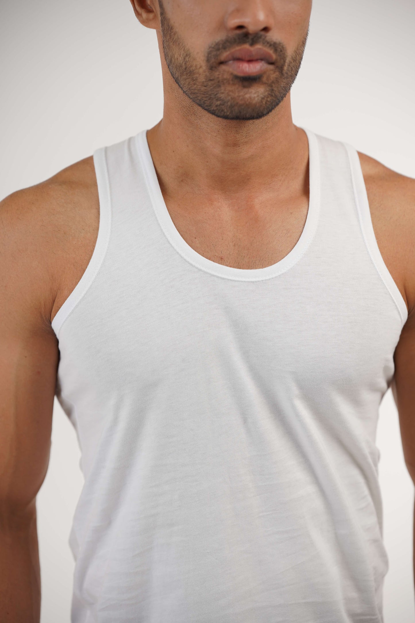 VEST SLEEVE LESS
