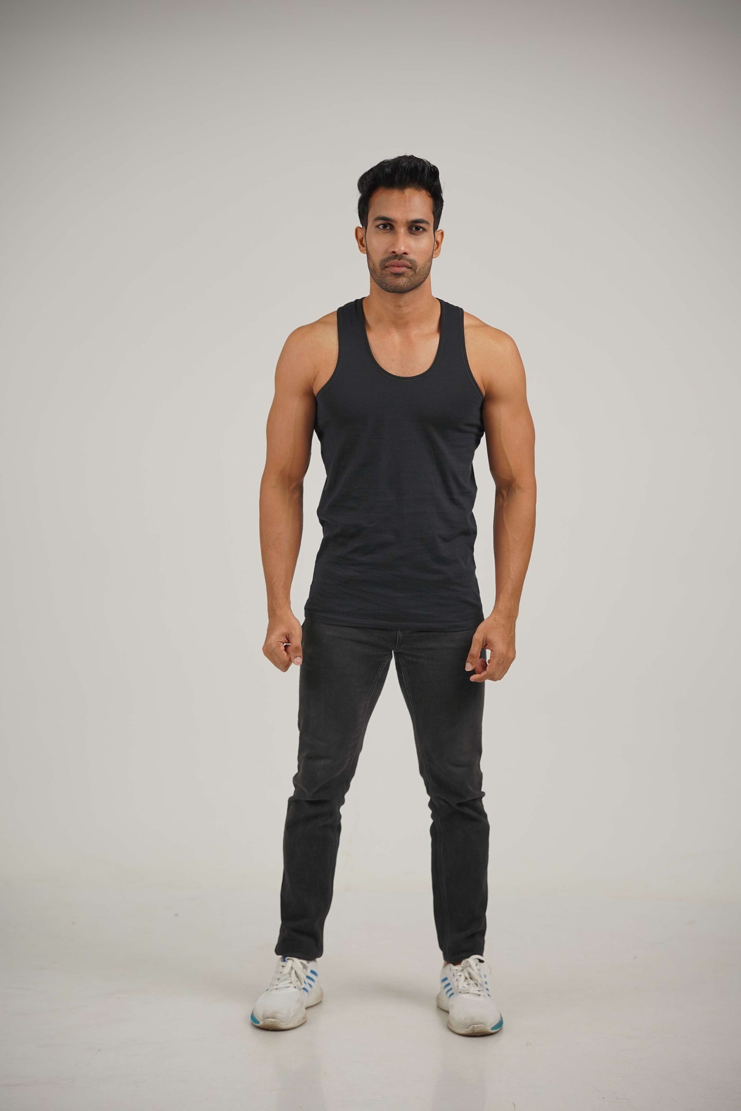 VEST SLEEVE LESS