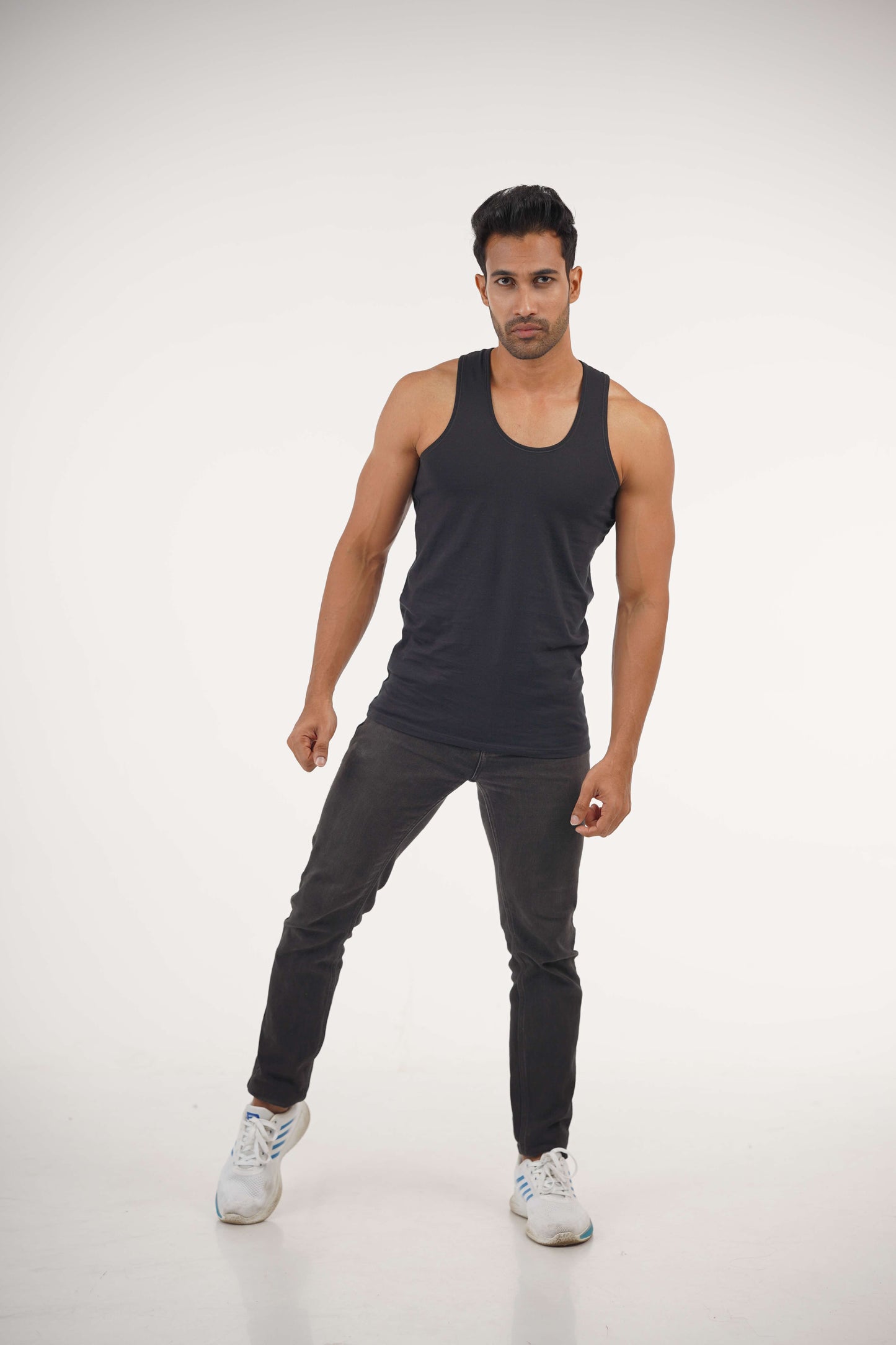 VEST SLEEVE LESS