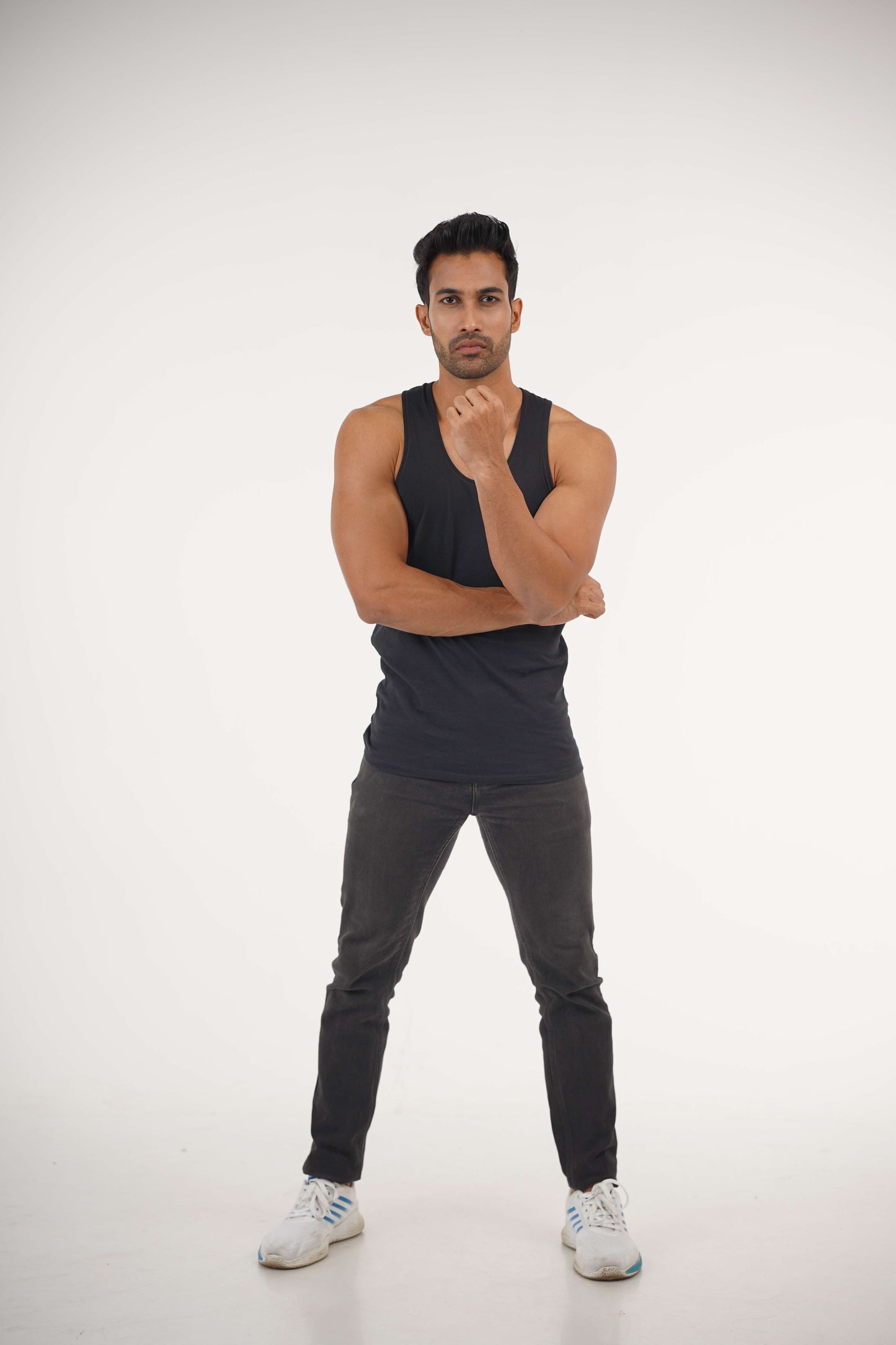 VEST SLEEVE LESS