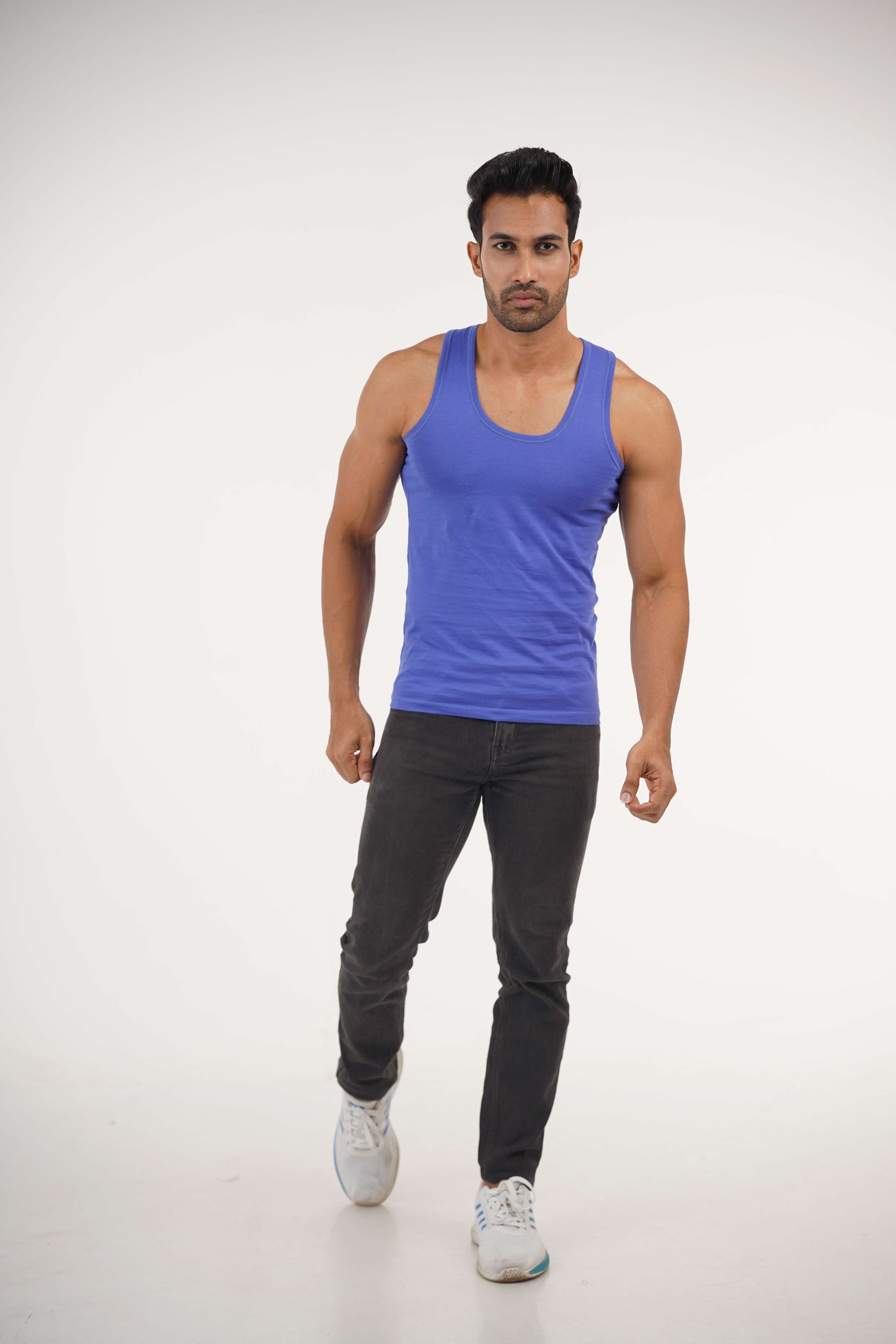 VEST SLEEVE LESS