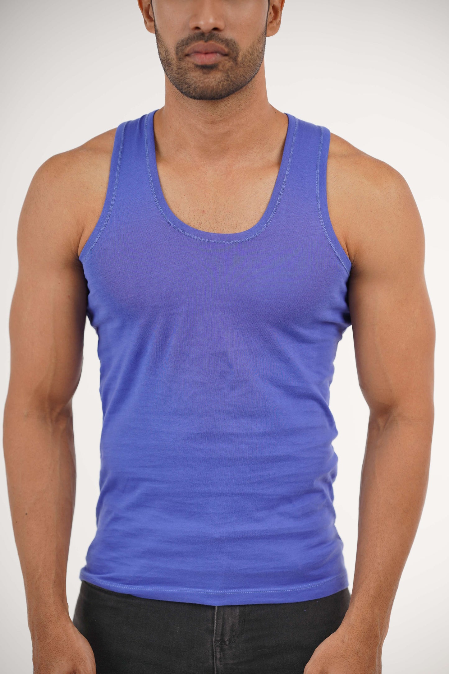 VEST SLEEVE LESS