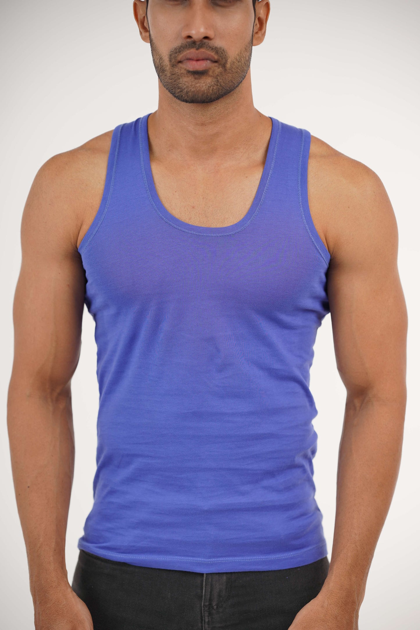 VEST SLEEVE LESS