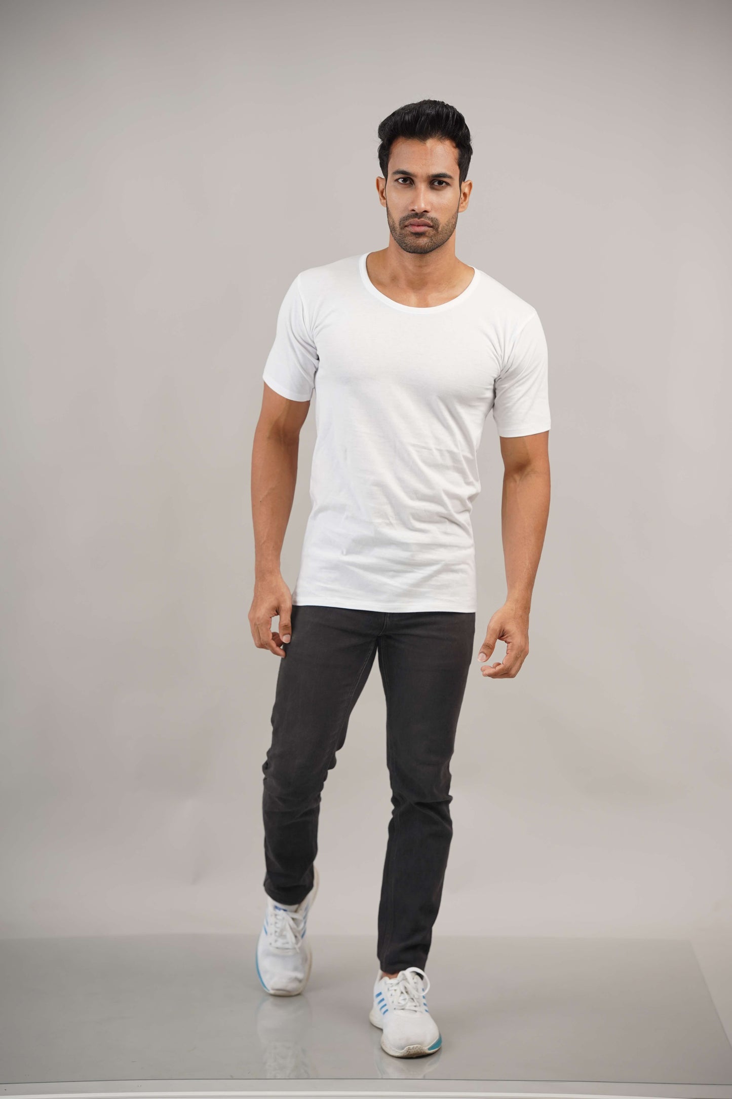 VEST WITH SLEEVE