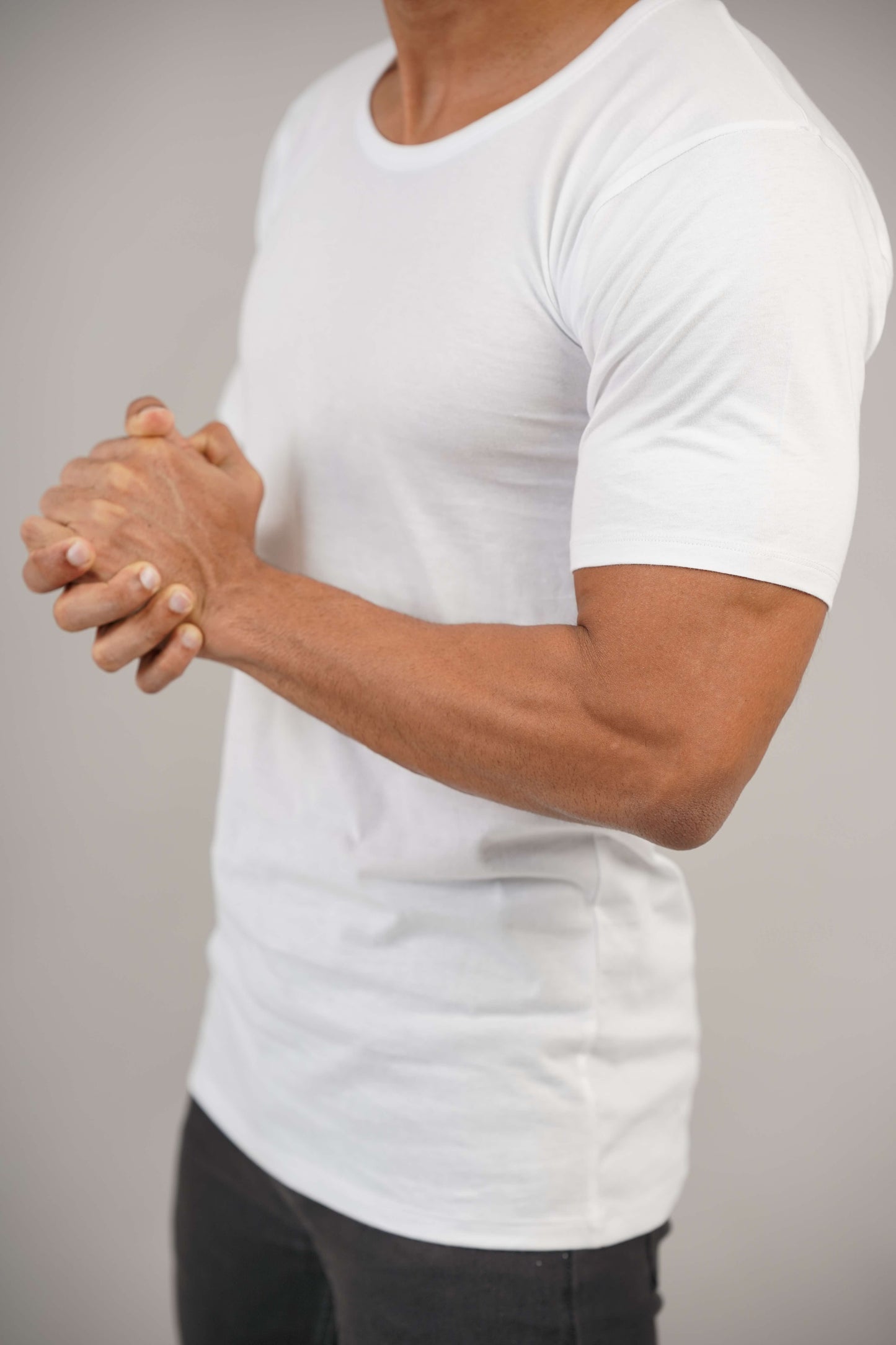 VEST WITH SLEEVE